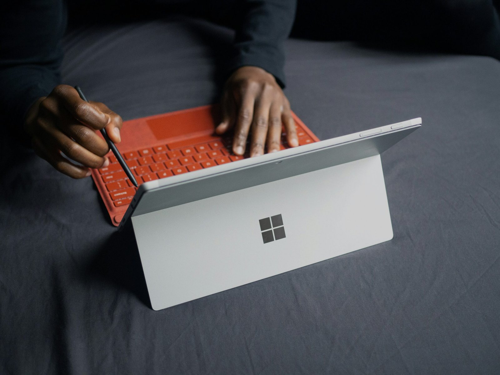 surface e 7kht5pmuq unsplash